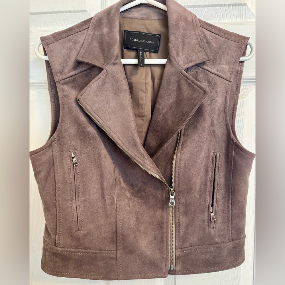 BCBGMAXAZRIA Spanish Moss Mike Faux Suede Vest sz S